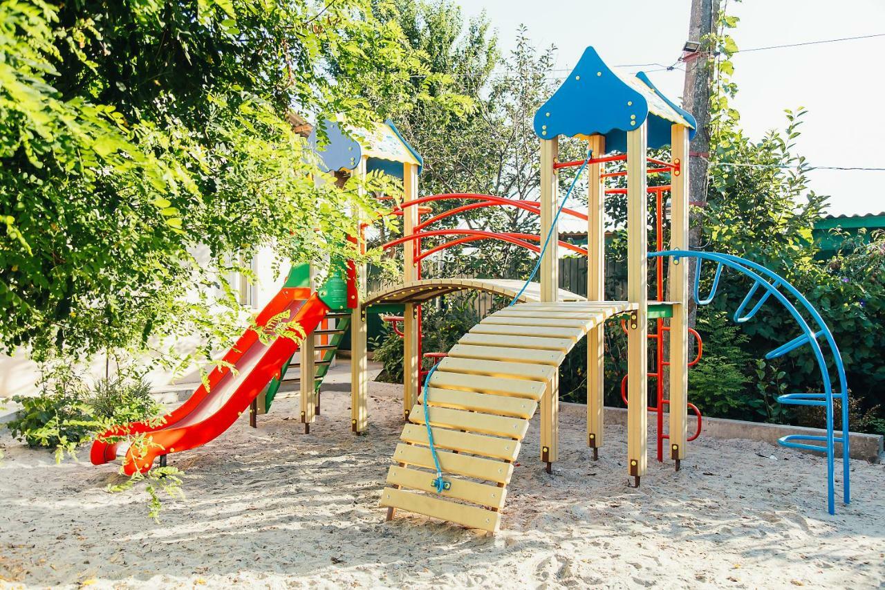 Hotel Baza Otdyha Primor'E Primorskoye Esterno foto